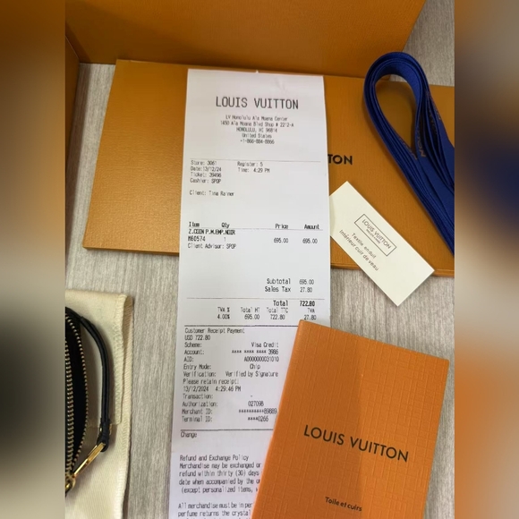 Louis Vuitton Zippy Coin Purse - Picture 14 of 14